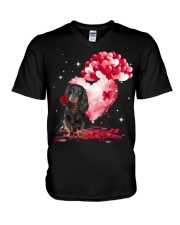 Valentine Balloon - Black Long-haired Dachshund V-Neck T-Shirt tile