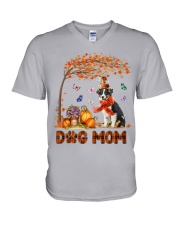 Pumpkin Mom - Australian Shepherd 2 V-Neck T-Shirt tile