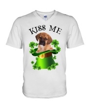 Lucky Kiss - Puggle 2 V-Neck T-Shirt tile