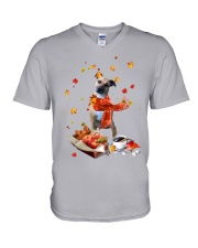 Autumn Leaves Black Mouth Cur V-Neck T-Shirt tile