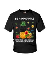 Pineapple - BLACK Cocker Spaniel Youth T-Shirt tile