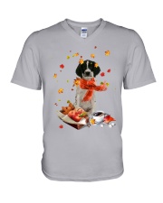 Autumn Leaves English Springer Spaniel 2 V-Neck T-Shirt tile