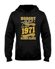 Nobody Born in 1971 Perfect Hooded Sweatshirt tile