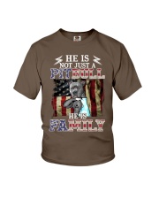 My pitbull is family - Love dad Youth T-Shirt tile