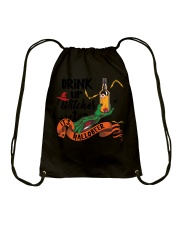 DRINK UP WITCHES HALLOBEER Drawstring Bag tile