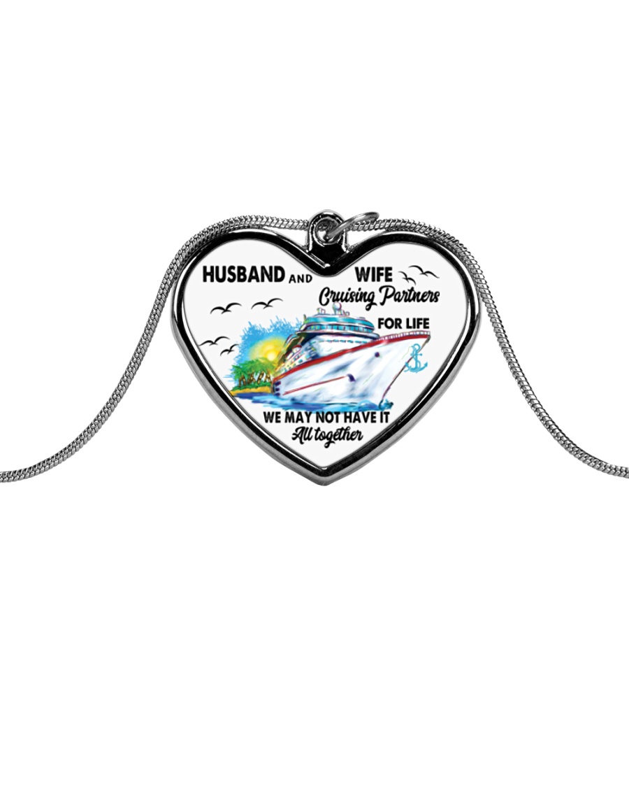 Cruise Love Metallic Heart Necklace