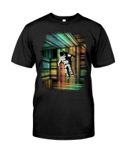 Interstellar - Trapped in Multiple Time Dimensions Classic T-Shirt front