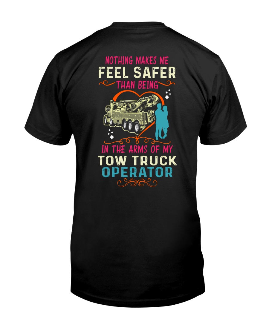 IN THE ARMS OF MY TOW TRUCK OPERATOR HEAVY Classic T-Shirt