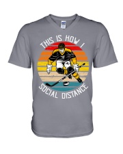 Hockey vintage V-Neck T-Shirt tile