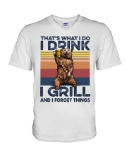 I drink- I grill V-Neck T-Shirt tile