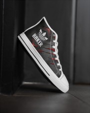 TCH11AF01 BAKER Men's High Top White Shoes aos-complex-men-white-high-top-shoes-lifestyle-outside-right-25