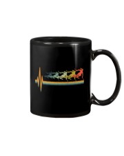 Skiing Heartbeat Vintage Mug tile