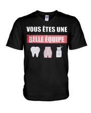 Vous Êtes Une Belle Équipe Shirt V-Neck T-Shirt thumbnail