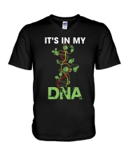 CRAFT BEER LOVER - DNA V-Neck T-Shirt tile