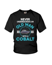 COBALT BOAT GIFT - NEVER UNDERESTIMATE AN OLD MAN Youth T-Shirt thumbnail
