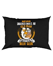 TRULY DRINK NEVER UNDERESTIMATE A BEER GEEK Rectangular Pillowcase tile