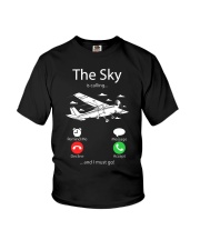 AIRLINE PILOT GIFTS - SKY IS CALLING Youth T-Shirt thumbnail