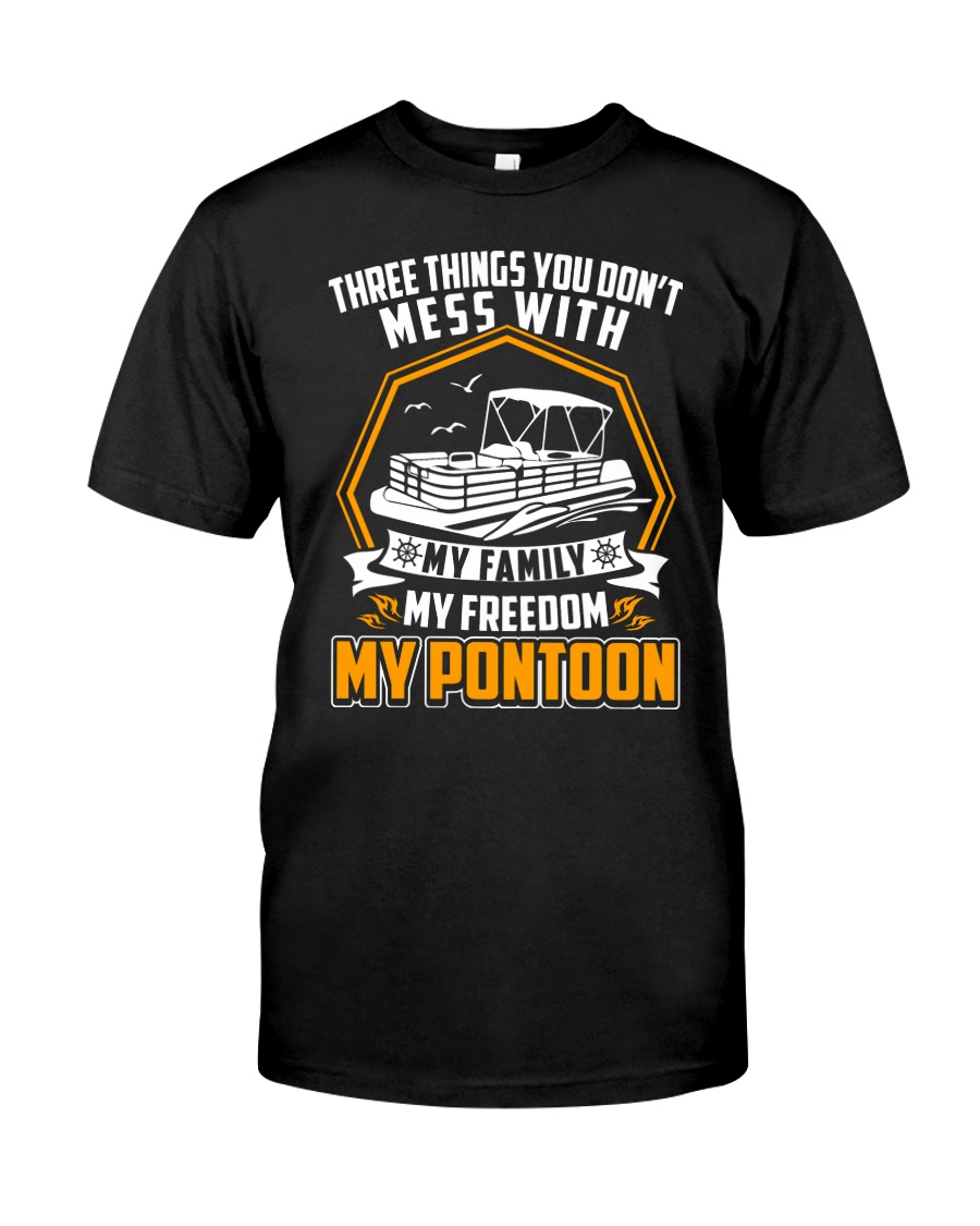 PONTOON BOAT GIFT - FAMILY FREEDOM AND PONTOON Classic T-Shirt