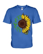Skiing 7 V-Neck T-Shirt tile