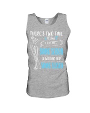 Skiing 2 Unisex Tank tile