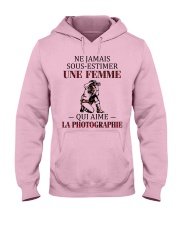 la photographie - sous estimer une femme Hooded Sweatshirt front