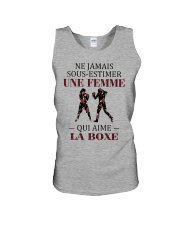 la boxe - sous estimer une femme Unisex Tank thumbnail