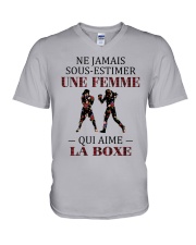 la boxe - sous estimer une femme V-Neck T-Shirt thumbnail