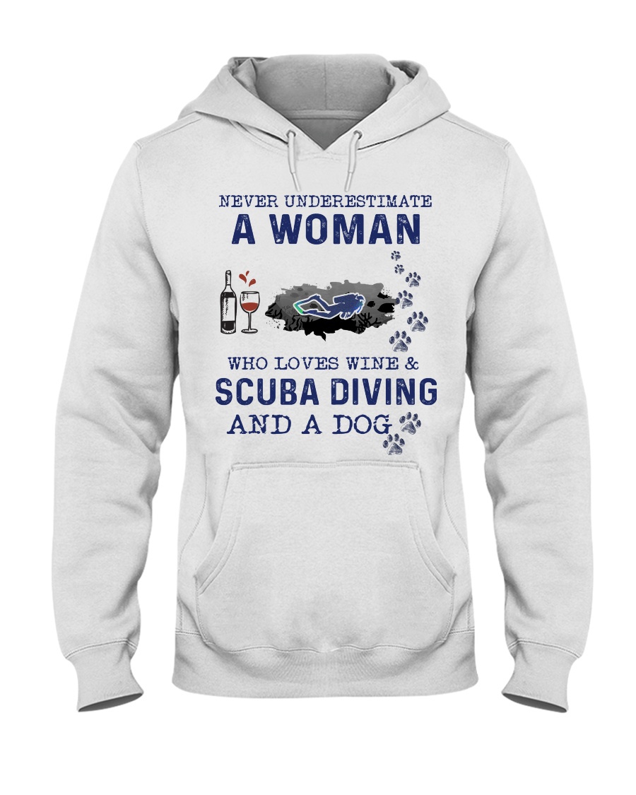 Never Underestimate A Woman - Scuba Diving Hooded Sweatshirt