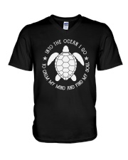 Scuba Diving Turtle ocean to go V-Neck T-Shirt tile