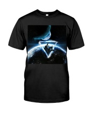 G R A V I T Y Classic T-Shirt front
