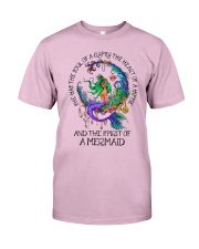 She Has The Soul Of A Gypsy Classic T-Shirt front