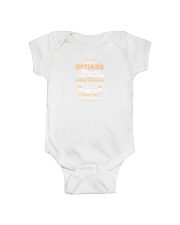 Queens are born in September Onesie tile