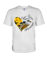 Live Love Mississippi V-Neck T-Shirt tile