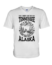 LIVE IN TENNESSEE HEART AND SOUL IN ALASKA V-Neck T-Shirt tile