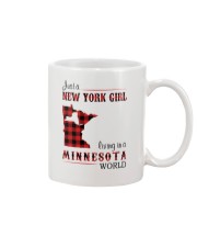 NEW YORK GIRL LIVING IN MINNESOTA WORLD Mug thumbnail