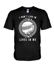 IOWA LIVE IN ME V-Neck T-Shirt thumbnail
