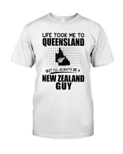 NEW ZEALAND GUY LIFE TOOK TO QUEENSLAND Classic T-Shirt tile