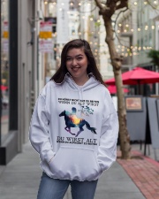 Du hörst nicht auf zu reiten wenn du alt wirst Hooded Sweatshirt lifestyle-unisex-hoodie-front-2