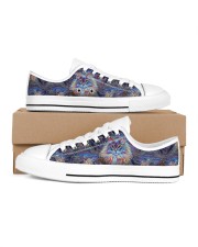 Colorful Cat Women's Low Top White Shoes tile