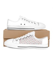 MAU collection2 Women's Low Top White Shoes thumbnail