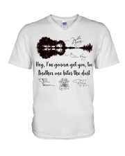 Queen V-Neck T-Shirt tile