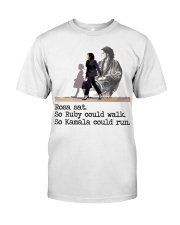 Rosa sat Premium Fit Mens Tee tile