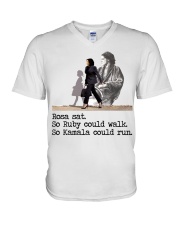 Rosa sat V-Neck T-Shirt tile
