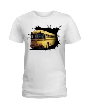 Bus crack -V3 Ladies T-Shirt tile