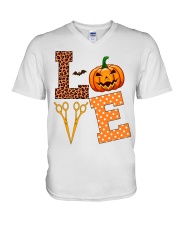 Love Halloween - Hairstylist V-Neck T-Shirt tile