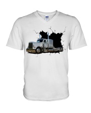 Peterbilt Tractor Crack V-Neck T-Shirt tile