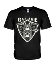 Vintage Garage 1952 V-Neck T-Shirt tile