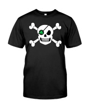 Skull Shamrock Pirate St Patrick is Day Green Clov Classic T-Shirt thumbnail