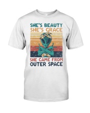 Aliens She's Beauty She's Grace Classic T-Shirt tile