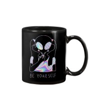 t-lsd-290620-aliens-blurry-UFO Alien Girl Mug tile